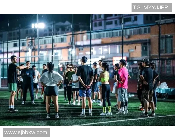 重庆飞盘队引发热议力量争议背后的竞技精神与团队合作探讨 重庆飞盘队引发热议力量争议背后的竞技精神与团队合作探讨