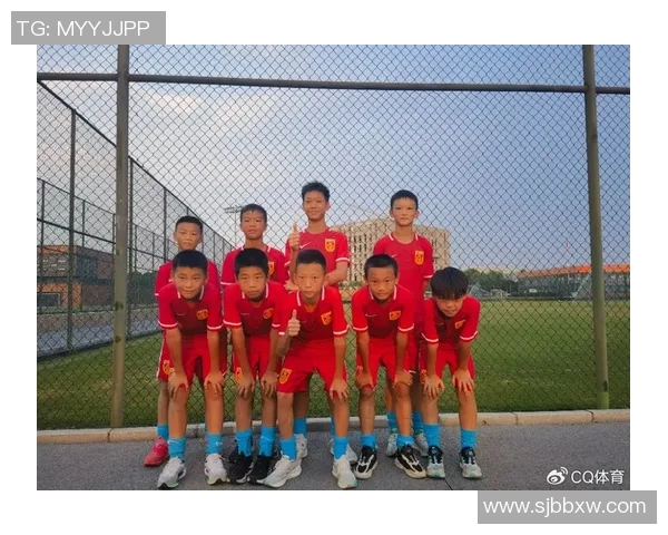 重庆飞盘队在全国耐力排行榜中荣登第六名展现出色竞技实力与团队精神