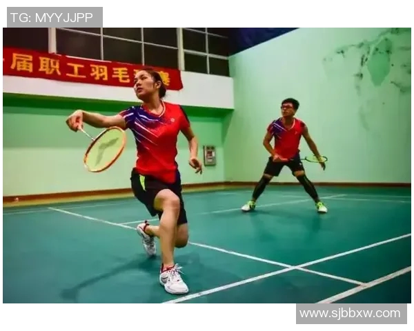 黄敏专访：追忆羽毛球生涯的辉煌与挑战