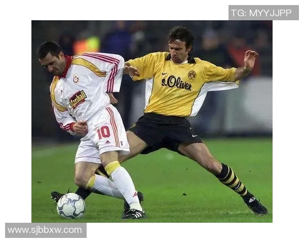 克罗斯：从足球场上的中场指挥官到全球品牌代言人的传奇之路