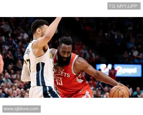 勇士与公牛常规赛激战回顾球员表现与战术分析全景呈现