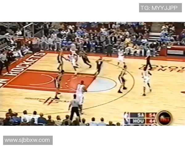 姚明领衔火箭对阵马刺精彩瞬间视频回顾与分析