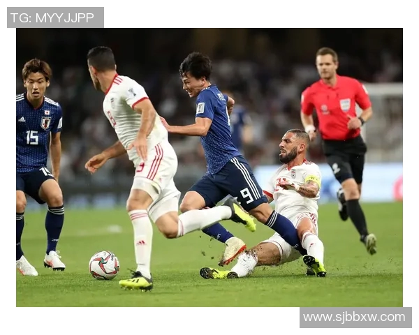 德黑兰独立与艾因的激烈对决揭示足球战术与团队精神的较量