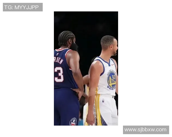 最强NBA对决哈登与库里谁能称霸赛场引发球迷热议