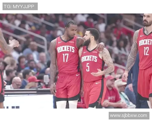 火箭与勇士激战四月二十九日NBA季后赛精彩对决即将上演 火箭与勇士激战四月二十九日NBA季后赛精彩对决即将上演